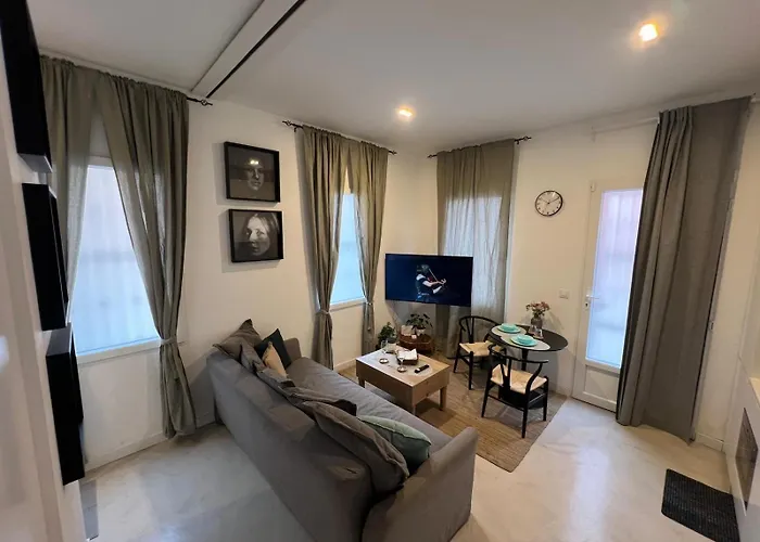 Flatiron Apartment II